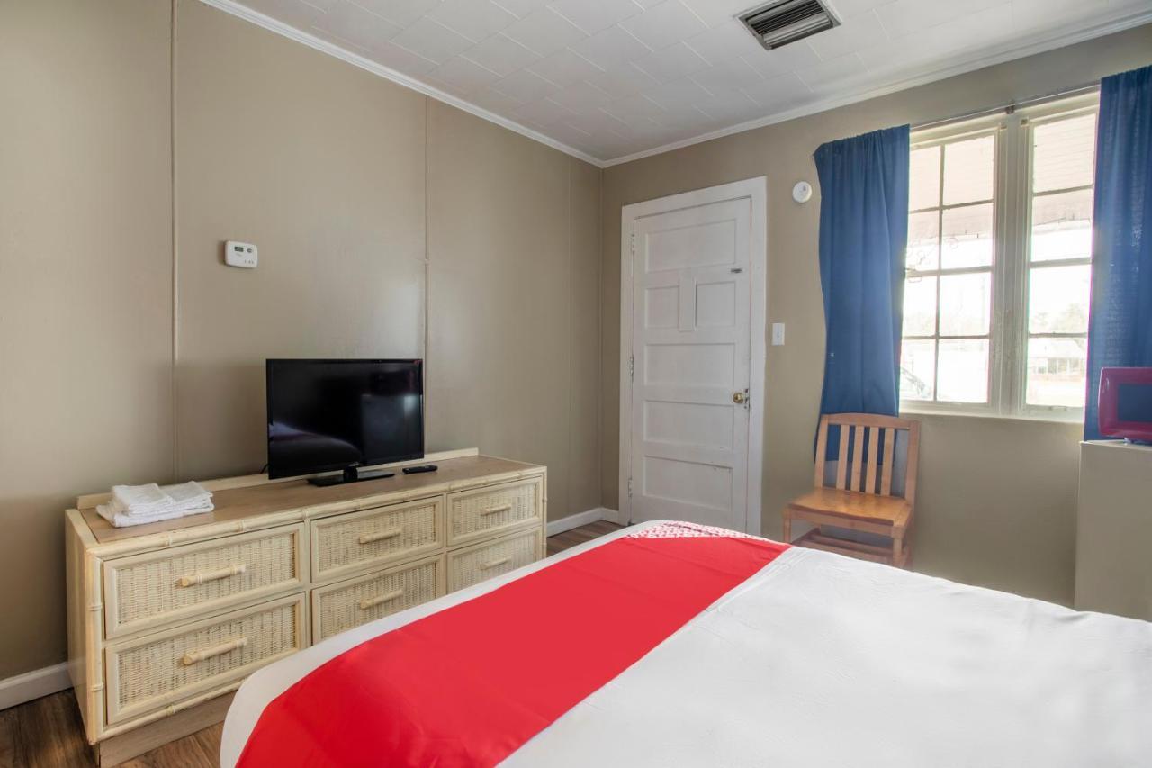 Oyo Hotel Lakeland Ga I-129 エクステリア 写真
